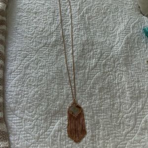 Kendra Scott necklace